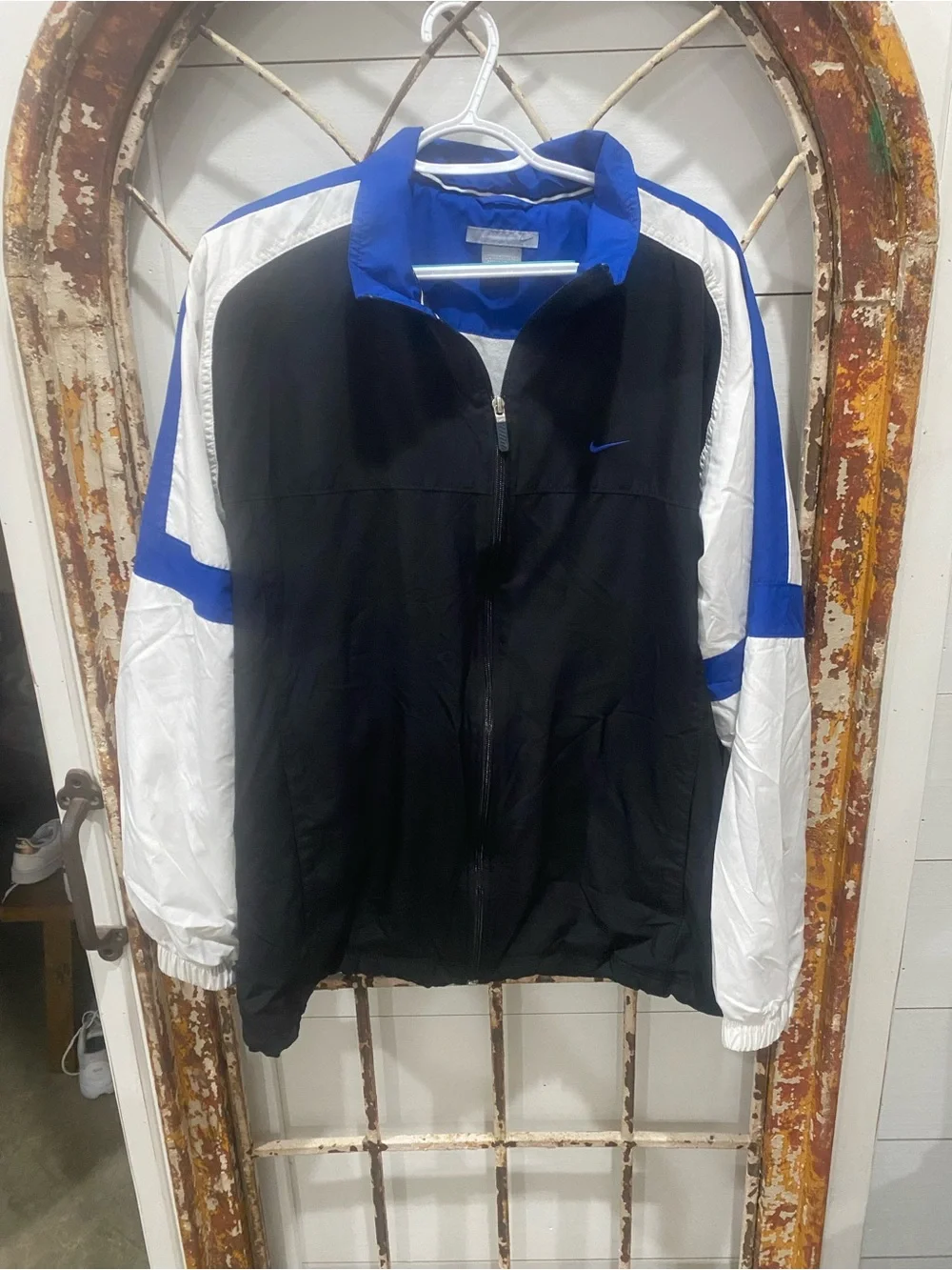 Nike Men’s Black/White/Blue Lightweight Track Jacket XL